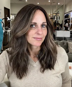 20" Luxe Silk Top Wig #2 Neutral Dark Brown w/ Balayage Color Service
