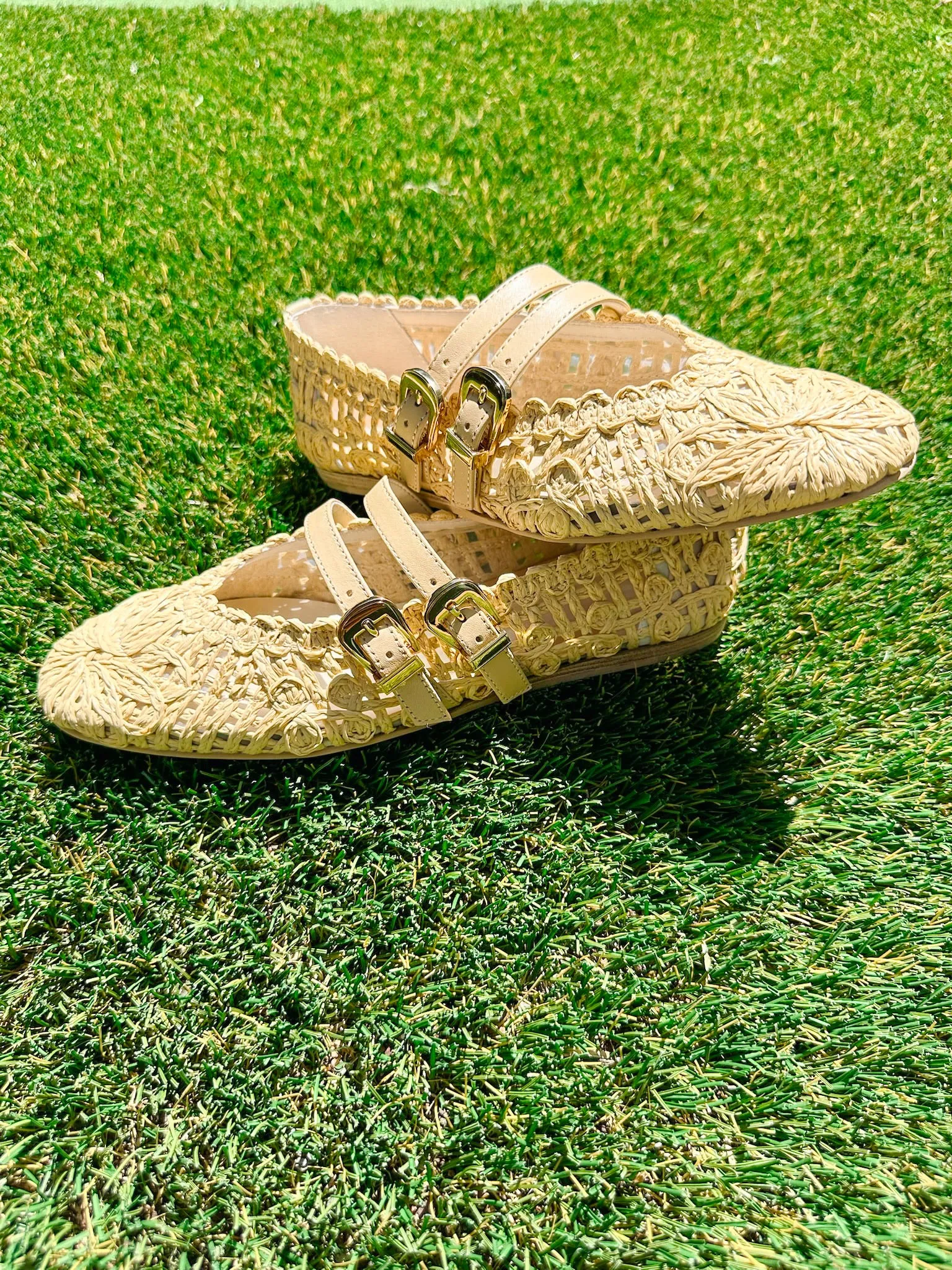 BAYLEE SUNFLOWER RAFFIA FLAT