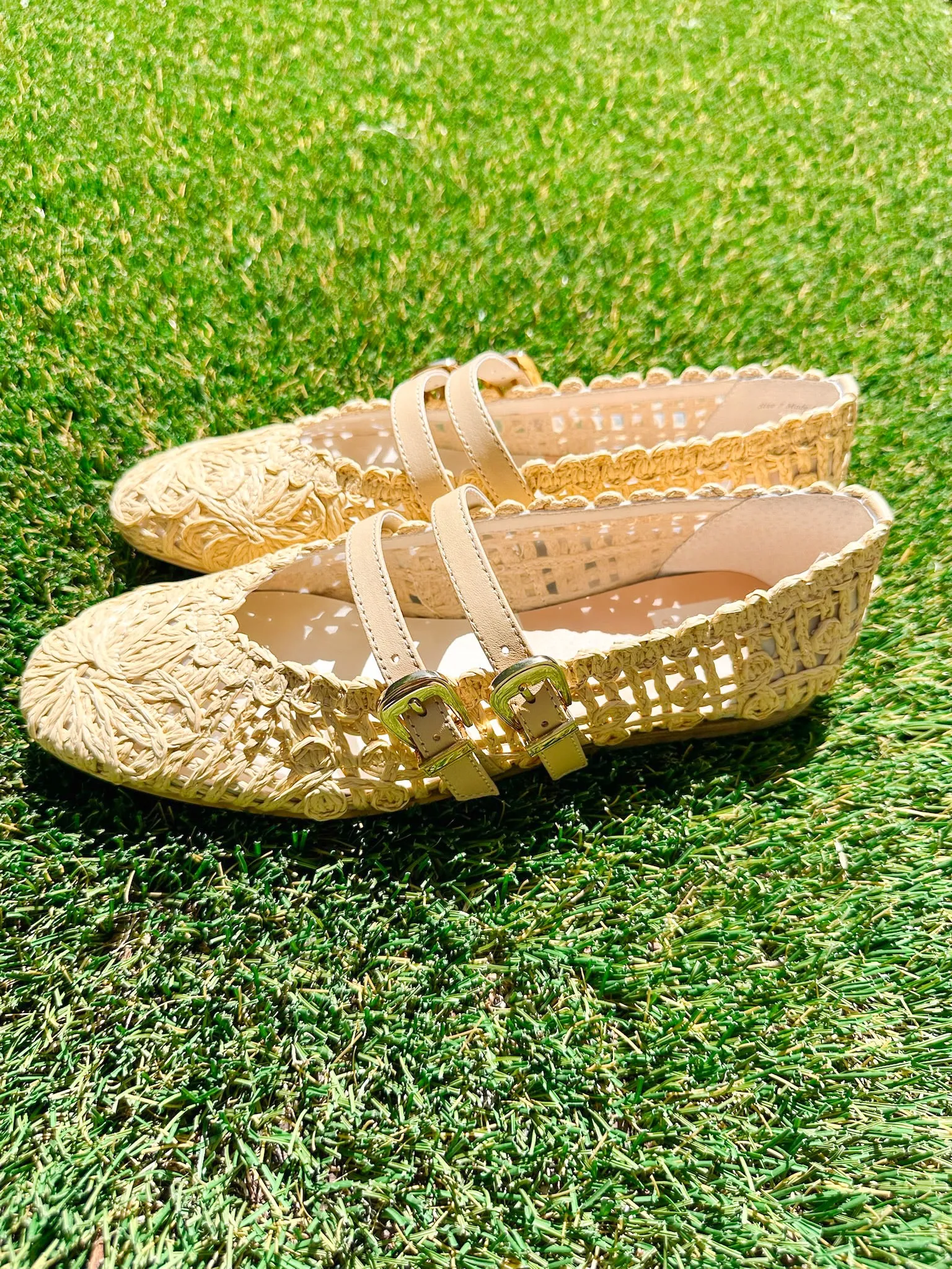 BAYLEE SUNFLOWER RAFFIA FLAT