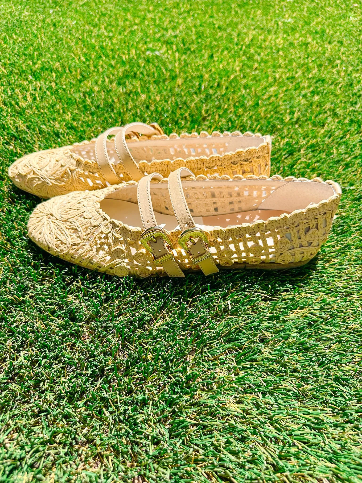 BAYLEE SUNFLOWER RAFFIA FLAT