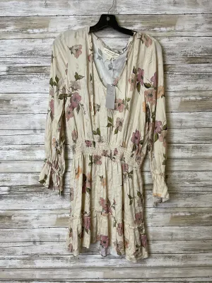 Dress Casual Short By Cmb In Beige, Size:L