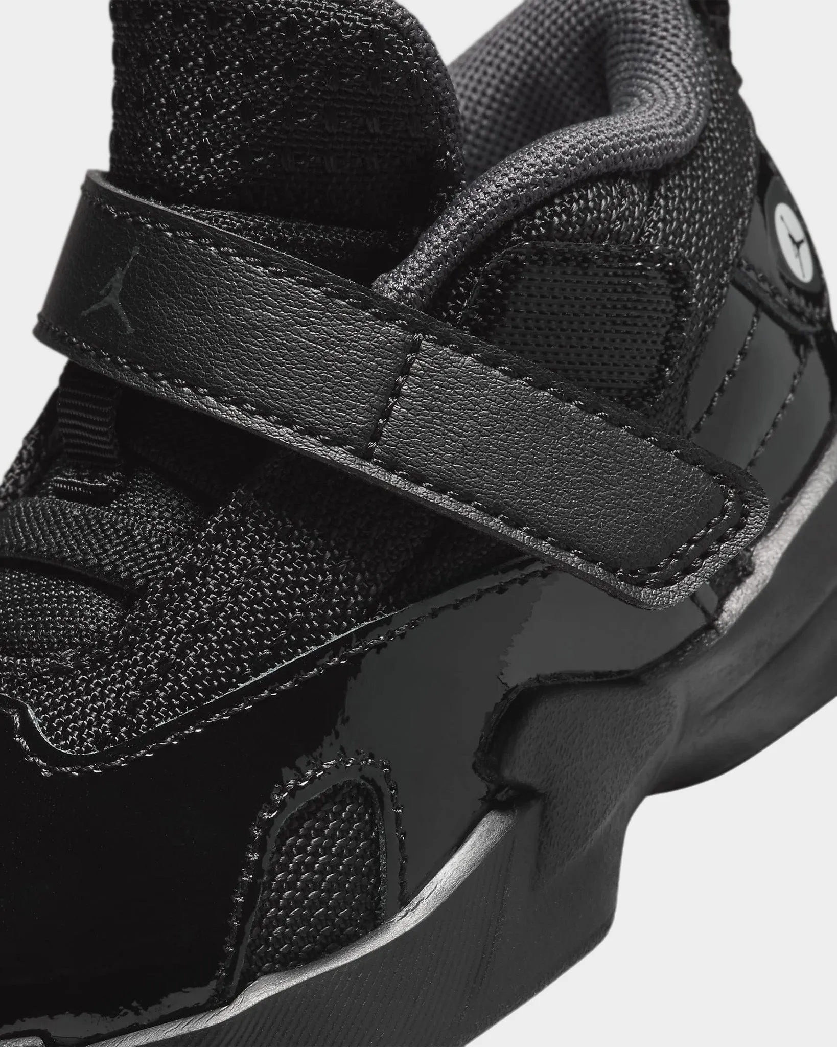 Jordan Max Aura 6 TD Black / Black