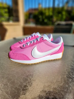 W Nike Pacific